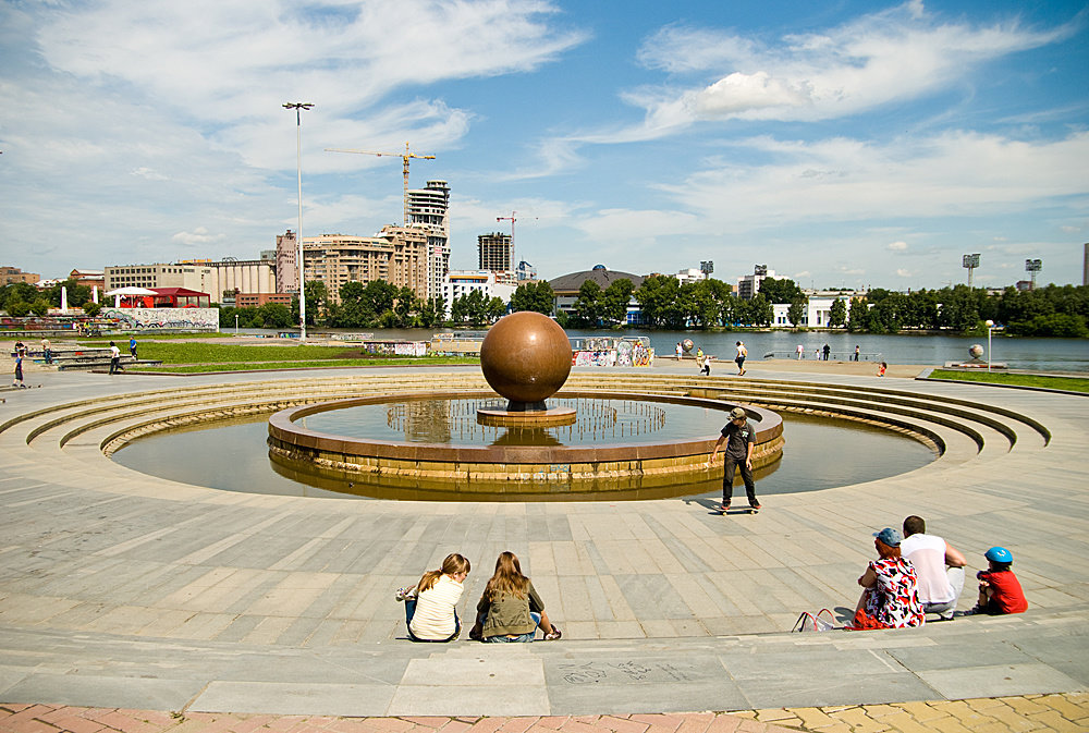 фонтан театр драмы екатеринбург фото
