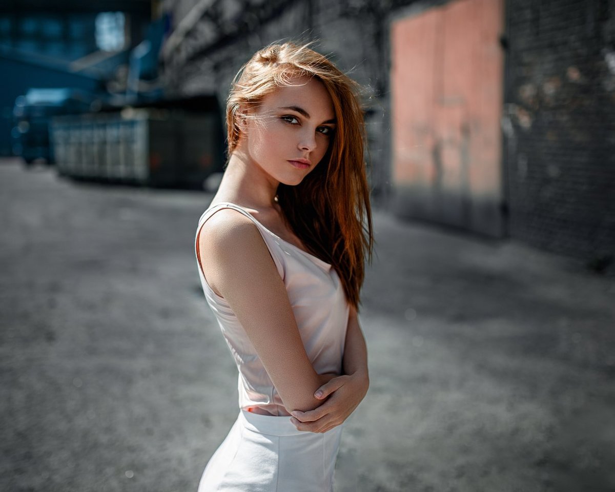 kachestvennoe-video-s-devushkami-shariki-futbol