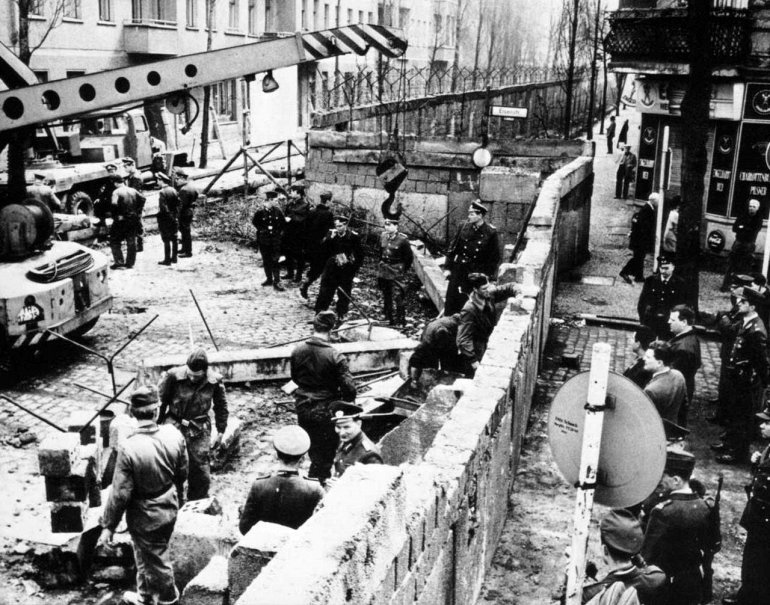берлинская стена 1961 фото