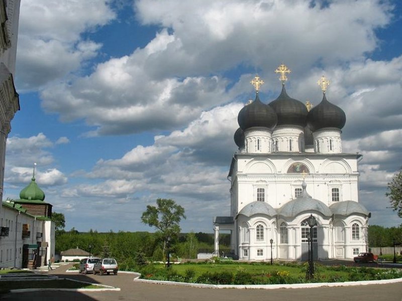 успенский трифонов монастырь киров фото