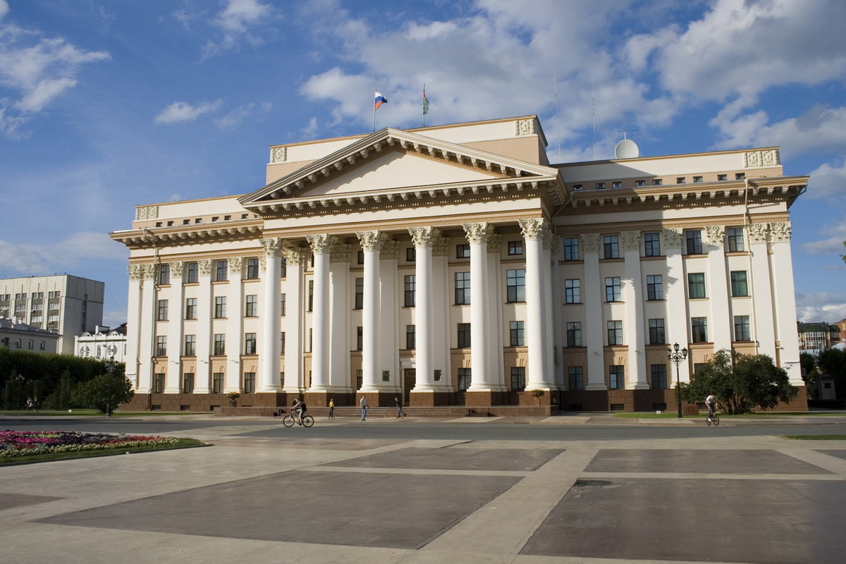 здание правительства тюменской области фото