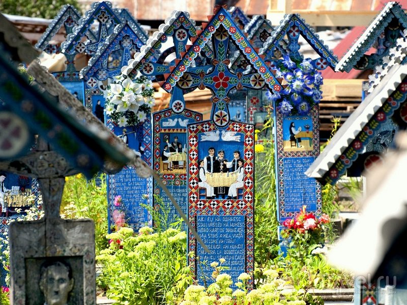 весёлое кладбище румыния фото