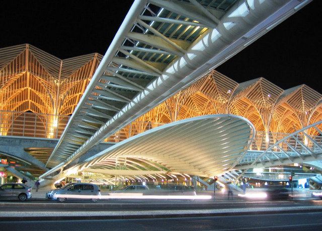 вокзал gare do oriente фото
