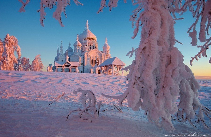 белогорский монастырь зимой фото