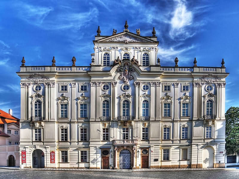 архиепископский дворец в праге фото