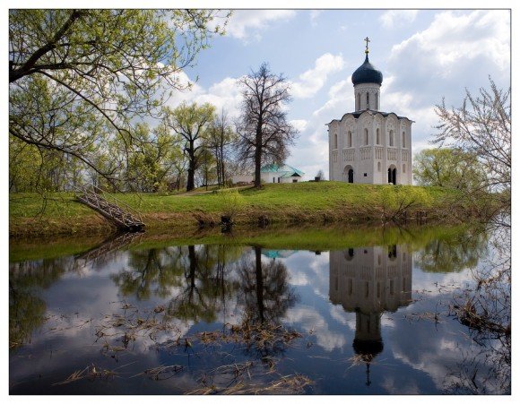 храм покрова на нерли весна фото