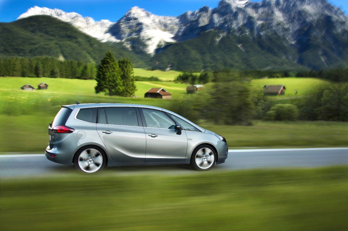 opel zafira фото