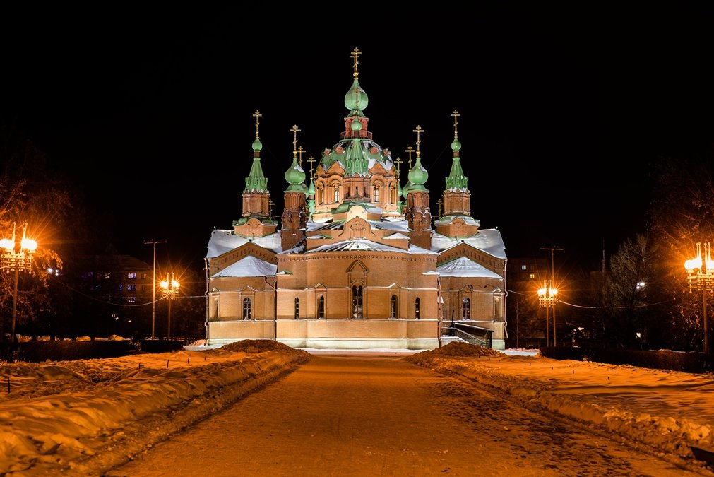 храм александра невского челябинск ночное фото