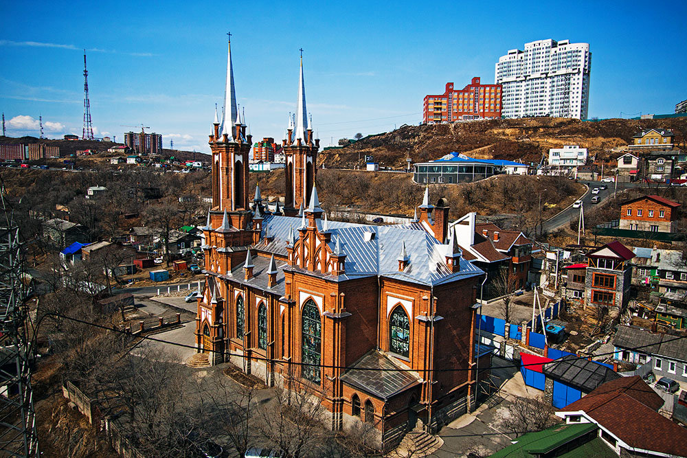 католический костел владивосток фото