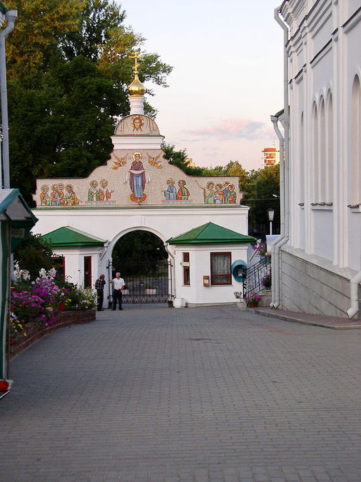 екатерининские ворота ипатьевского монастыря фото