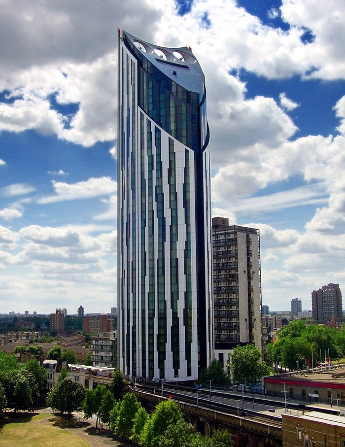 strata se1 в лондоне фото