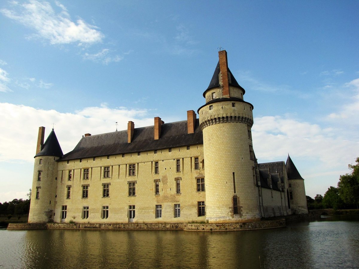 замок плесси бурре франция фото