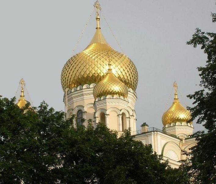воскресенский новодевичий монастырь фото