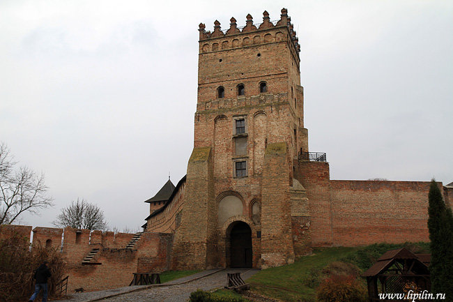 луцкий замок луцк фото