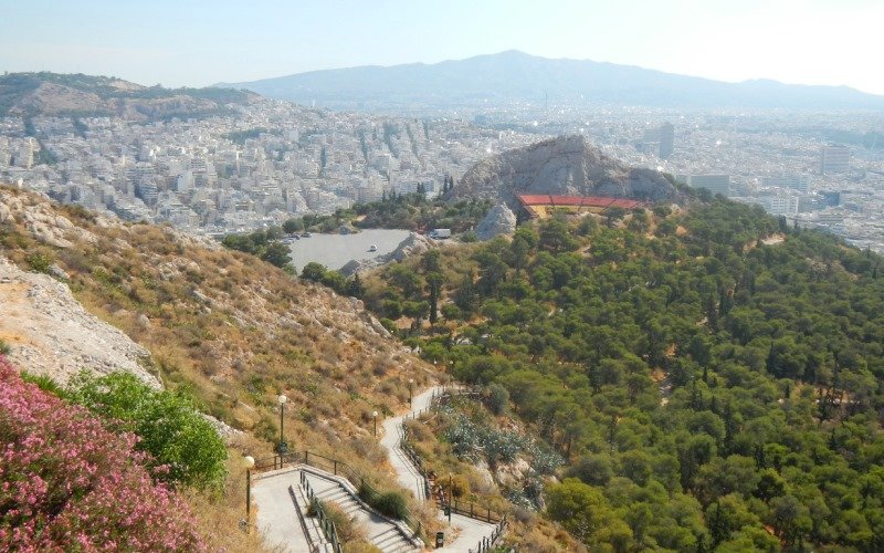 гора ликавитос в афинах фото