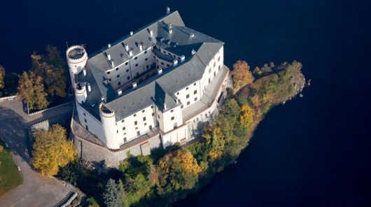 замок орлик фото