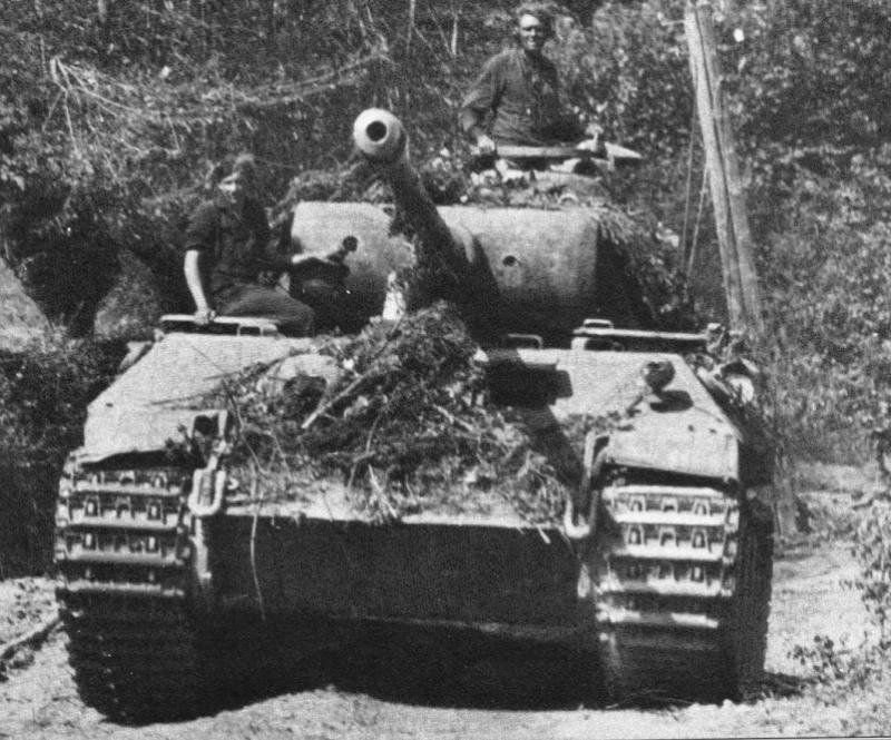 танк пантера 1944 фото