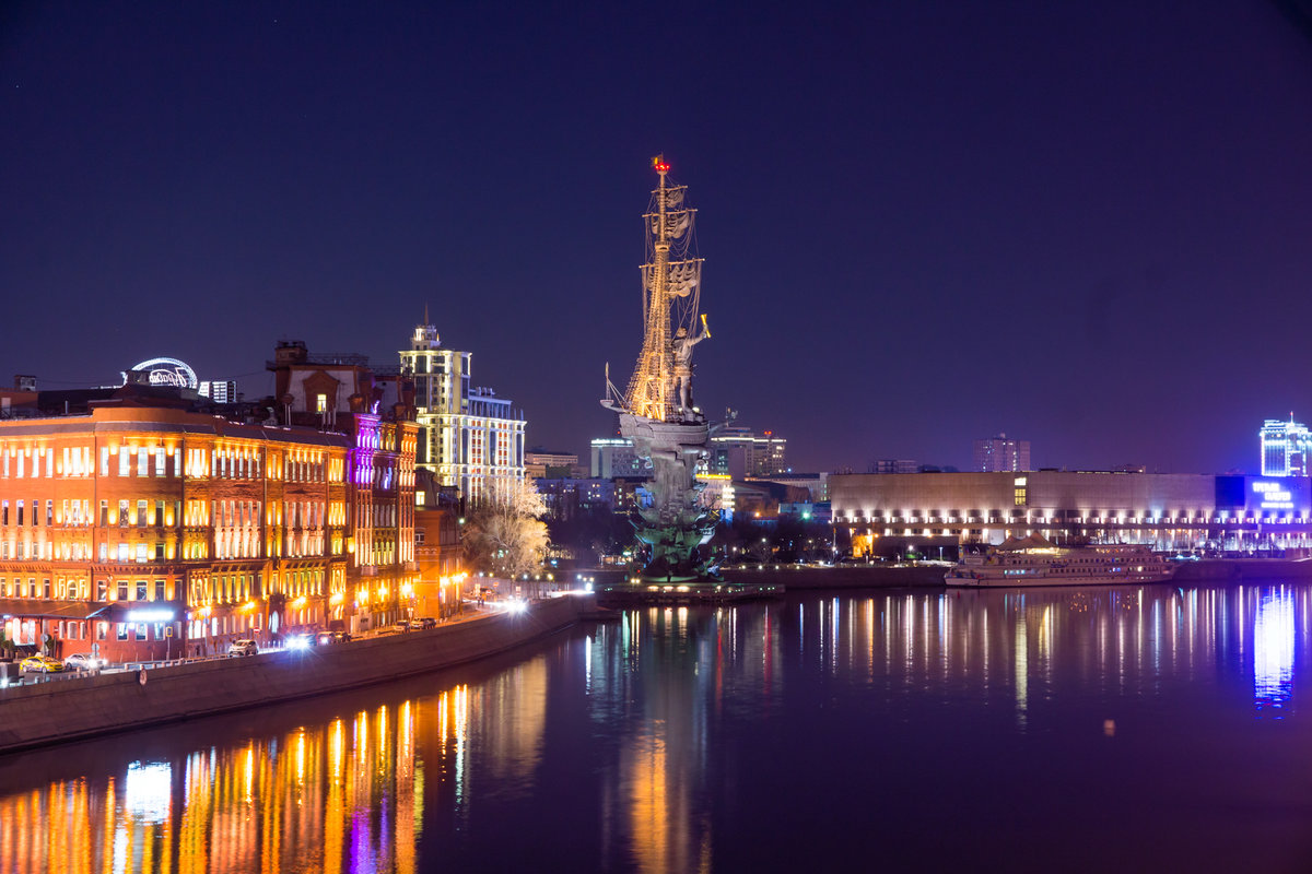 москва ночью фото