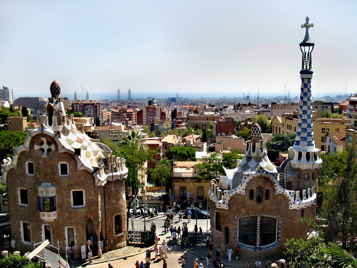 парк гуэль в барселоне фото