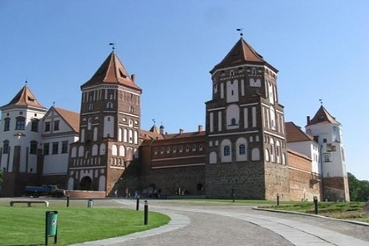 беларусь мирский замок фото