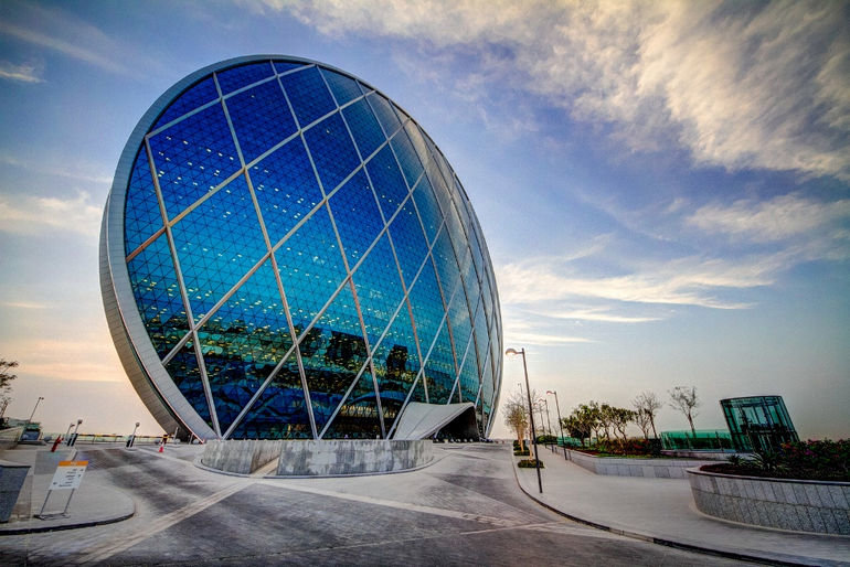 aldar hq в абу-даби фото