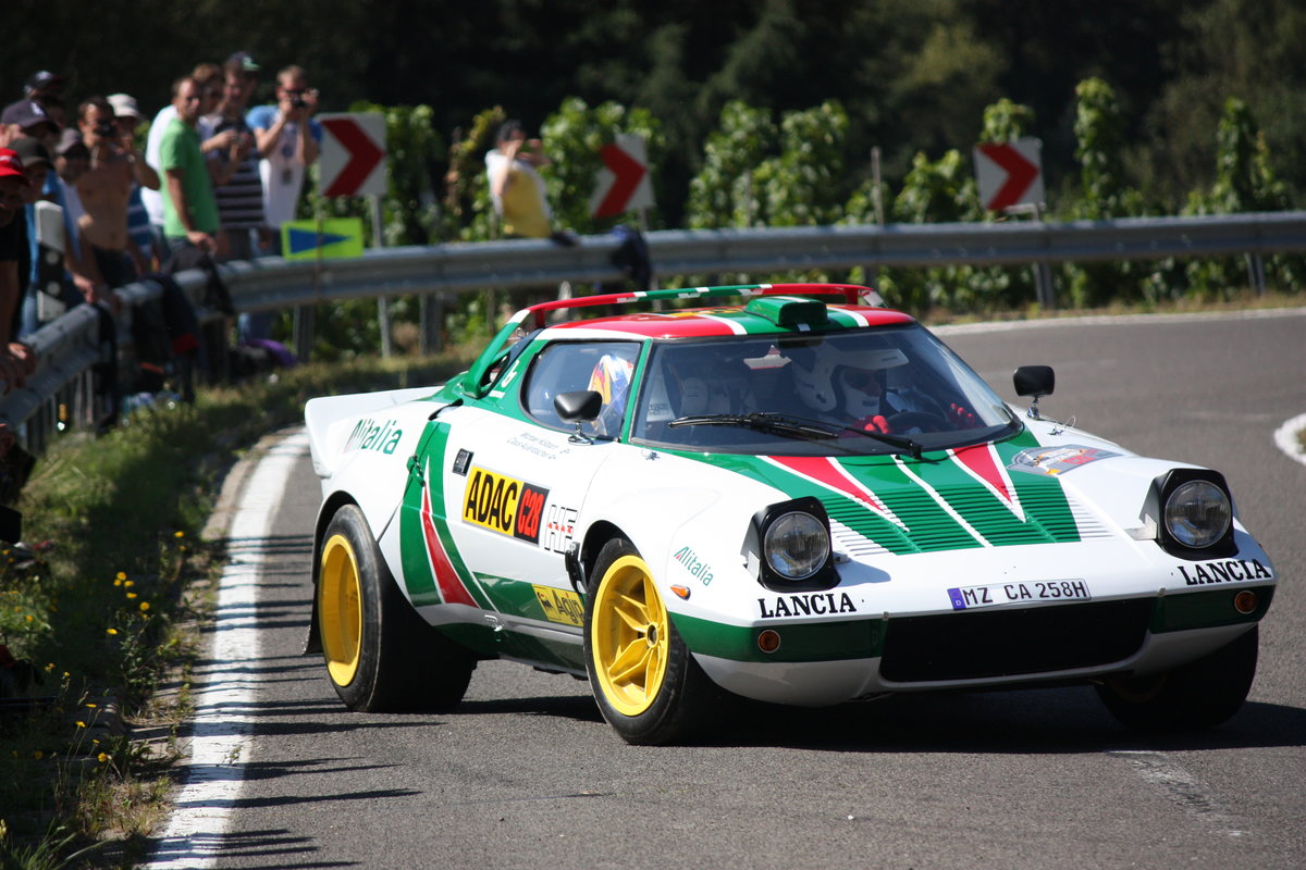 lancia stratos hf фото