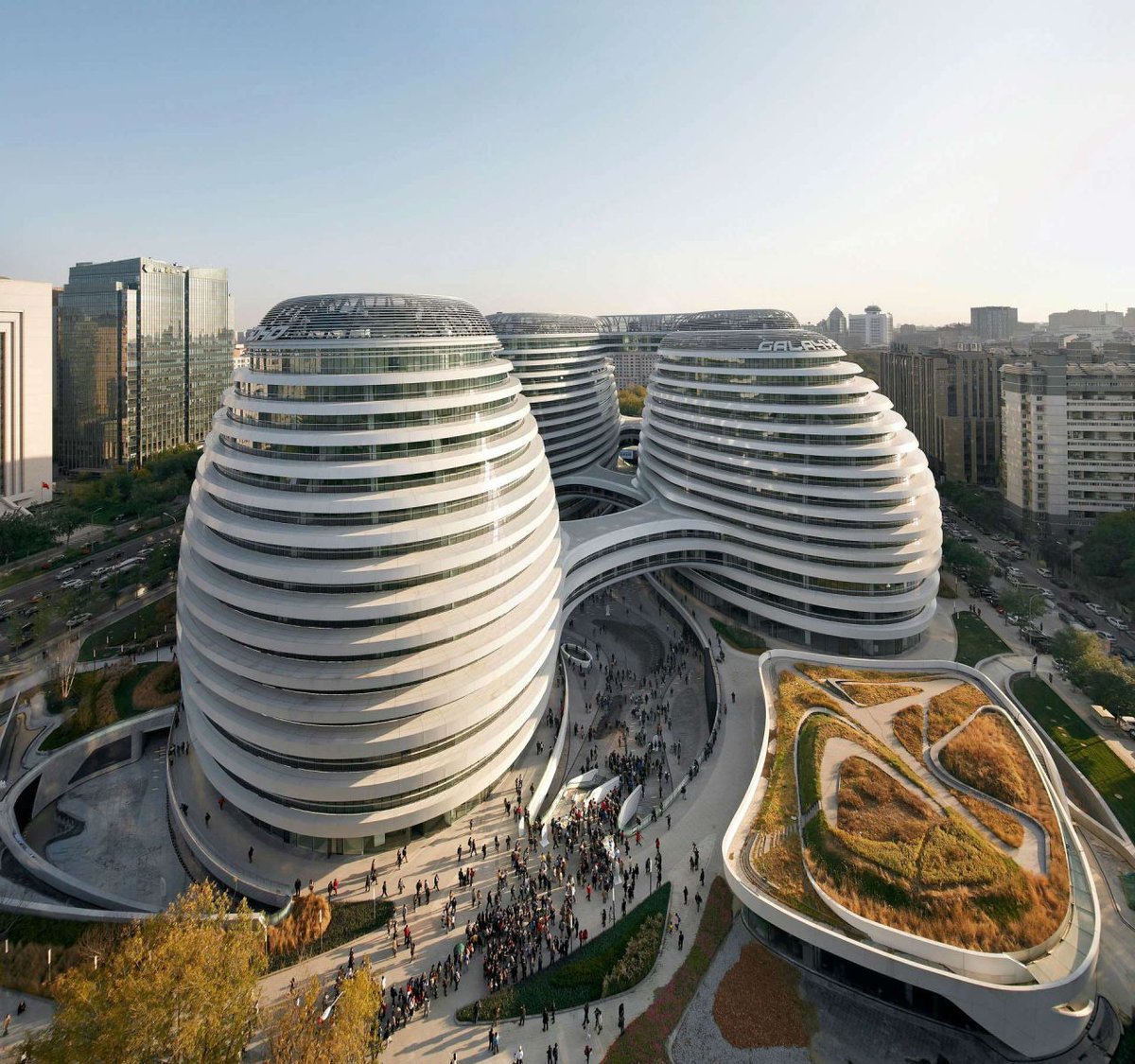 galaxy soho заха хадид фото