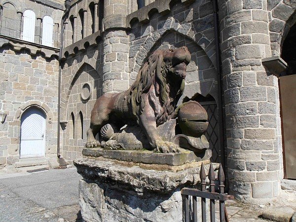 картинки внутри замка левенбург фото