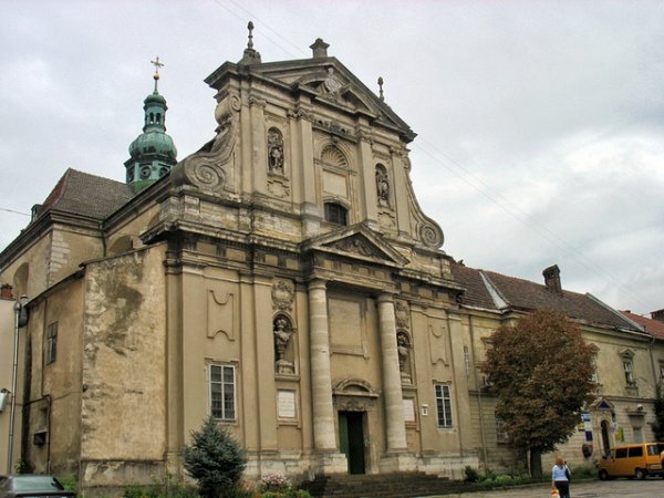прага монастырь босых кармелиток.костел святого бенедикта фото