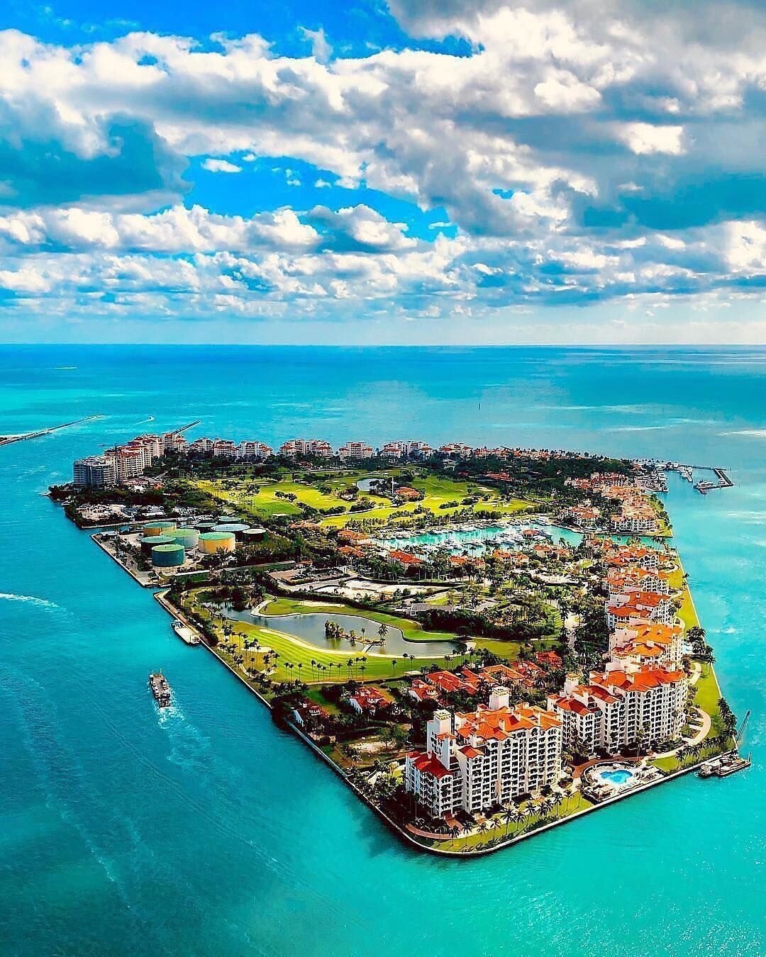 остров фишер айленд фото