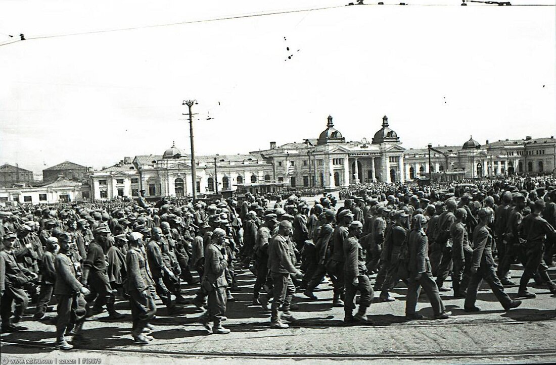 парад пленных немцев в москве 1944 фото