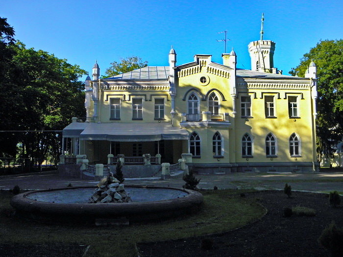 львовский дворец в стрельне фото