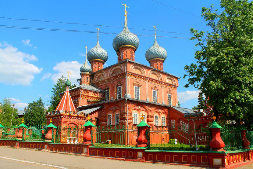 церковь воскресения на дебре фото