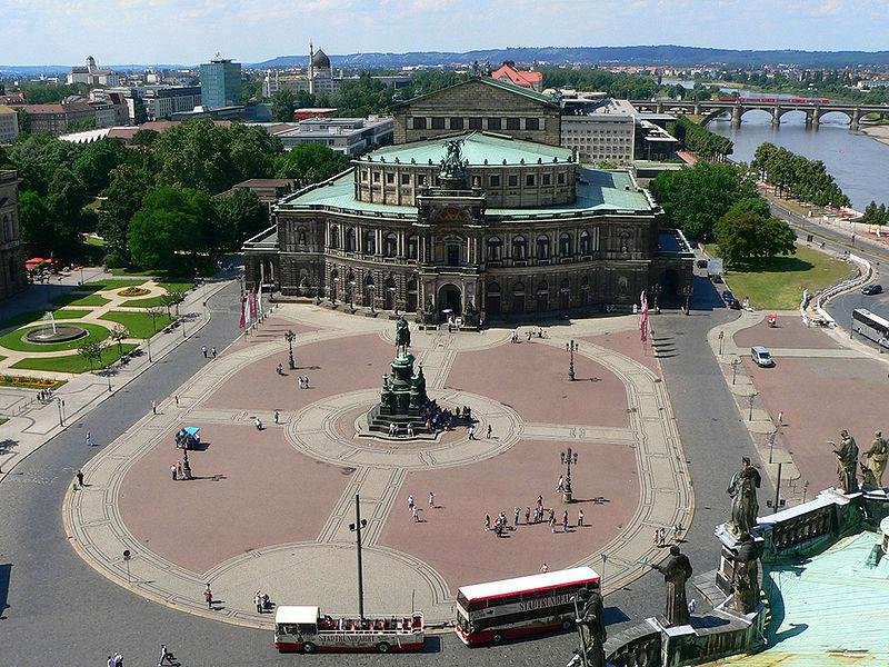 театральная площадь дрезден фото