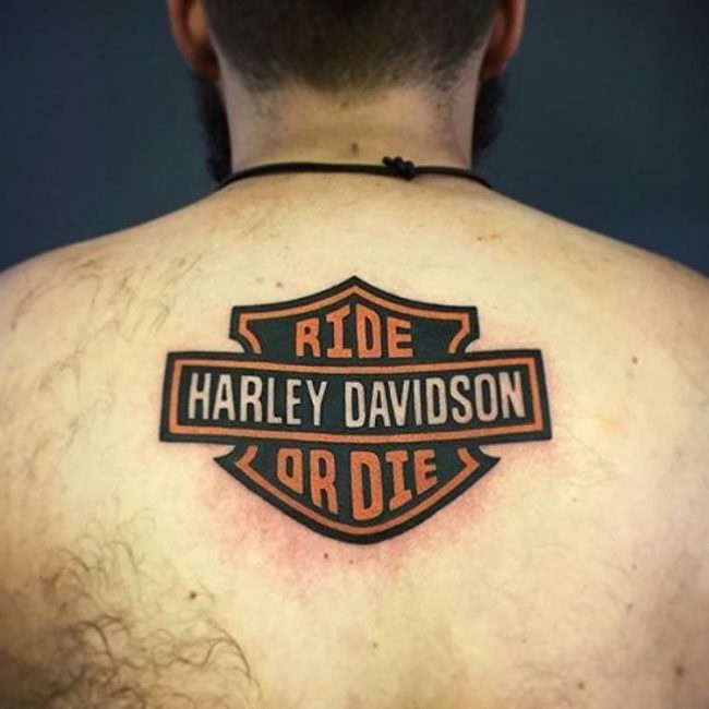 Тату мотоцикл Harley Davidson