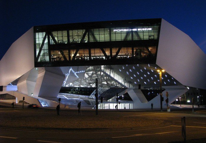 германия. штутгарт. porsche museum фото