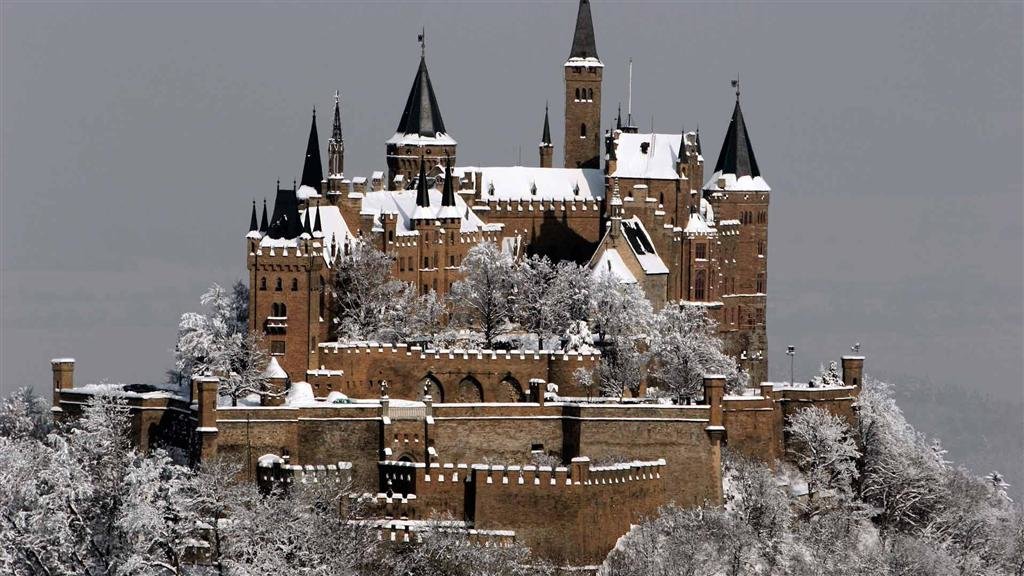 замок гогенцоллерн германия фото