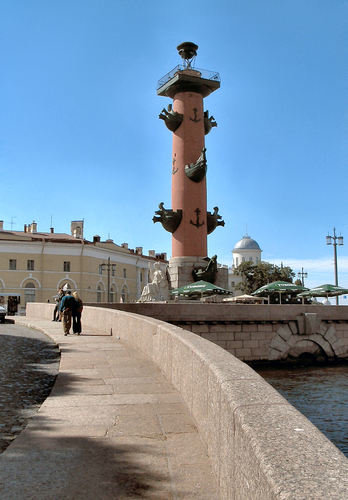 ростральные колонны фото