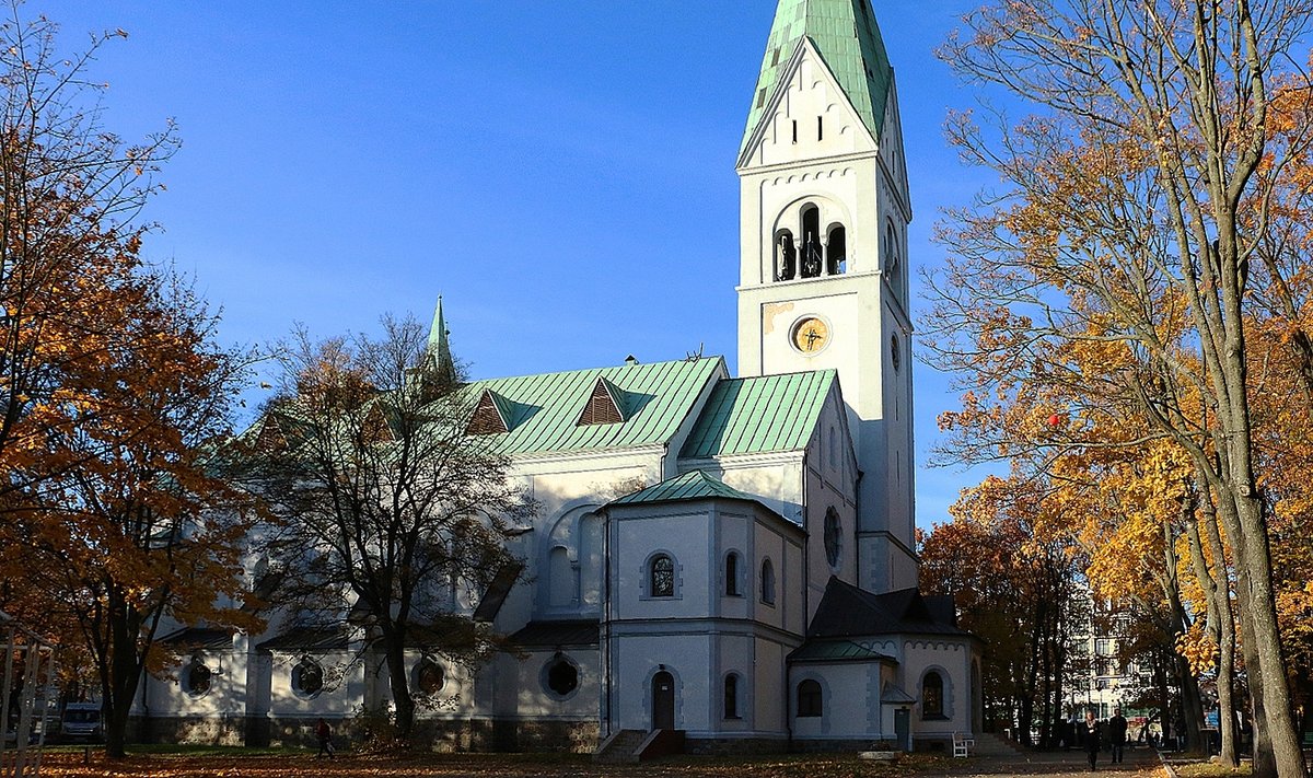 кирха королевы луизы в калининграде фото
