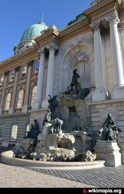 matthias fountain фото