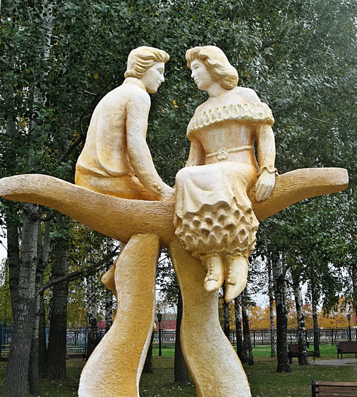 скульптура в парке фото