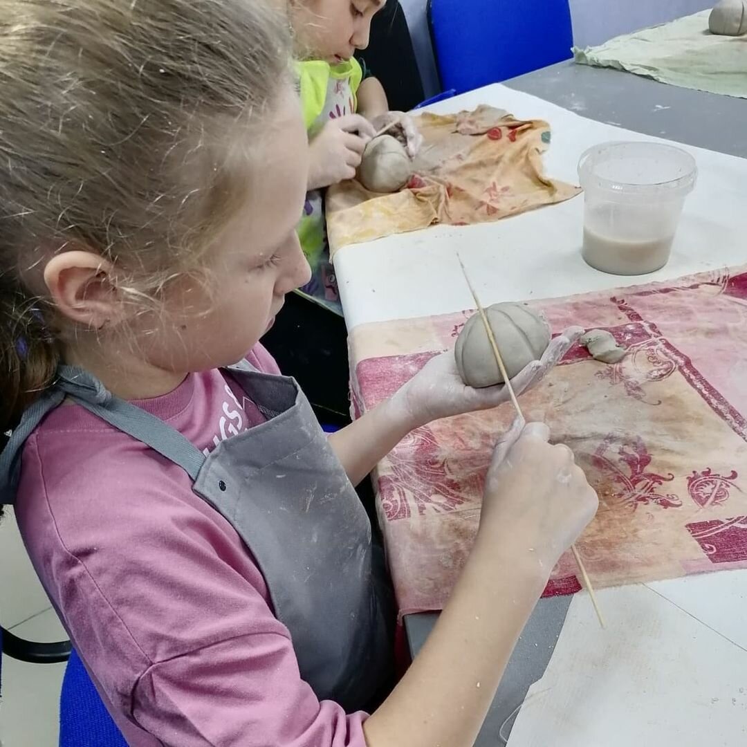 Photo by Дополнительное образование on December 09, 2021. May be an image of child, standing and indoor.