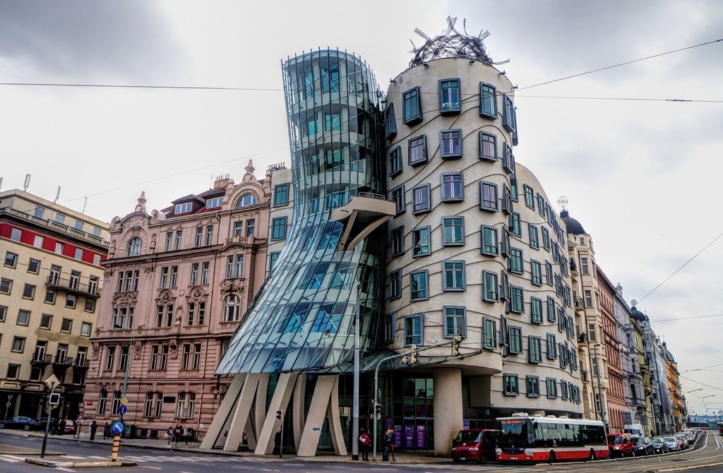 танцующий дом прага фото