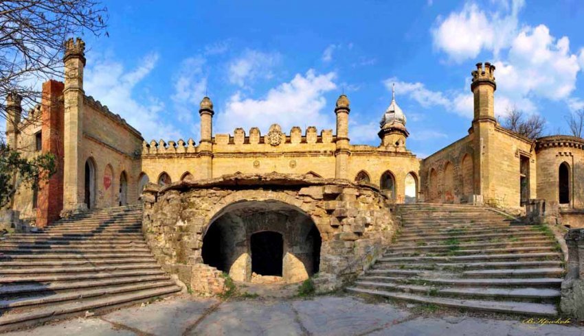 замок курисов в петровке фото