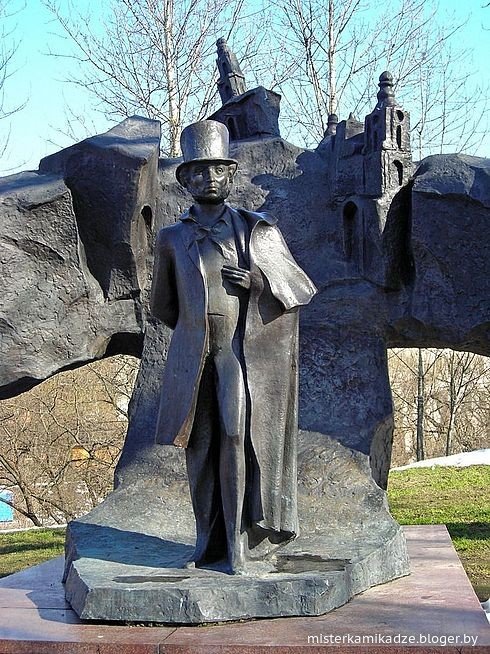 памятник пушкину в витебске фото