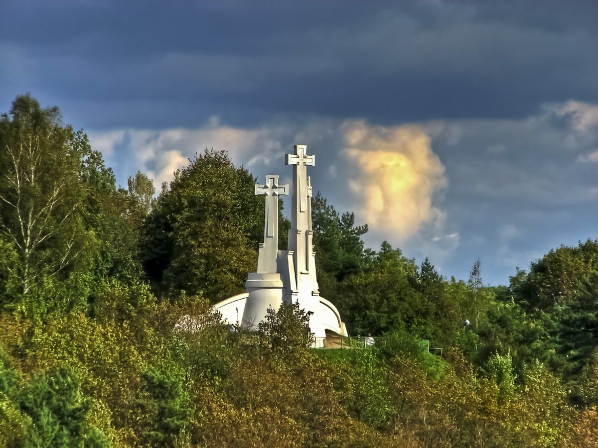 гора трех крестов вильнюс фото