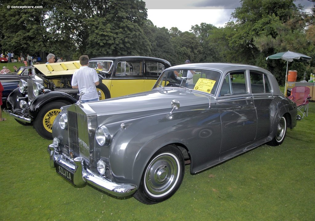 rolls-royce silver cloud фото