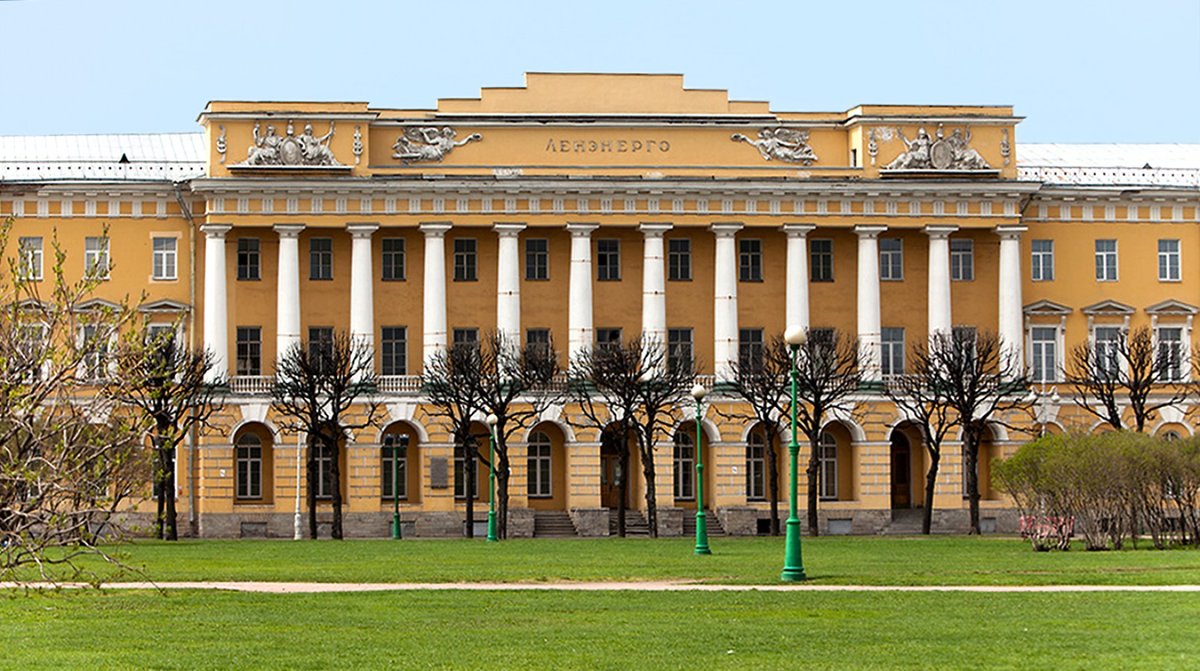 павловские казармы на марсовом поле в санкт-петербурге фото