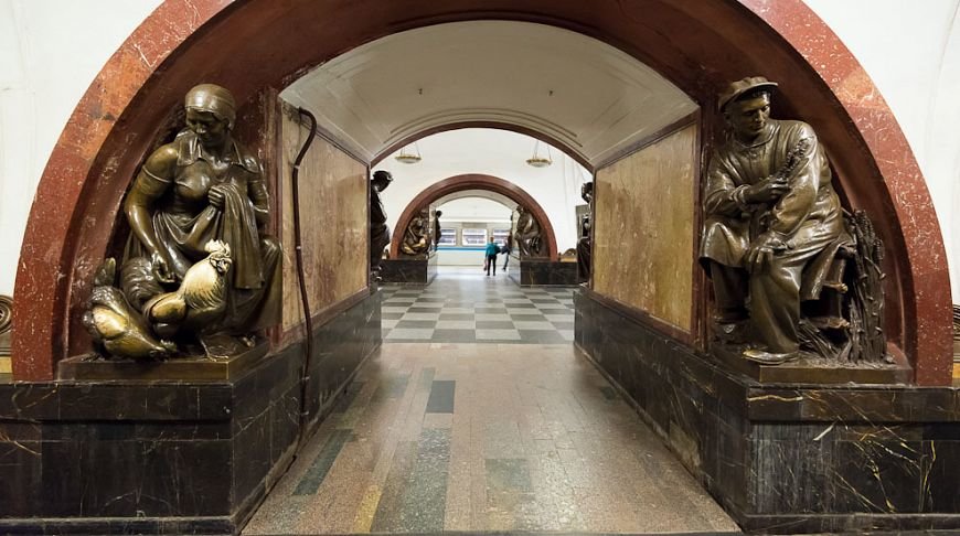 метро площадь революции москва фото