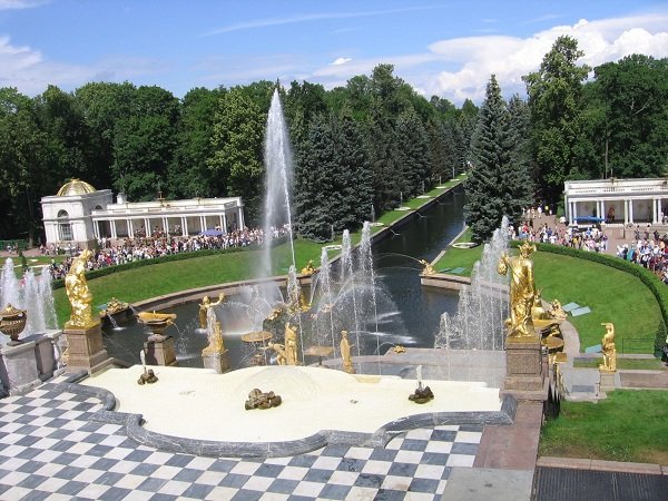 петергоф фонтан фото